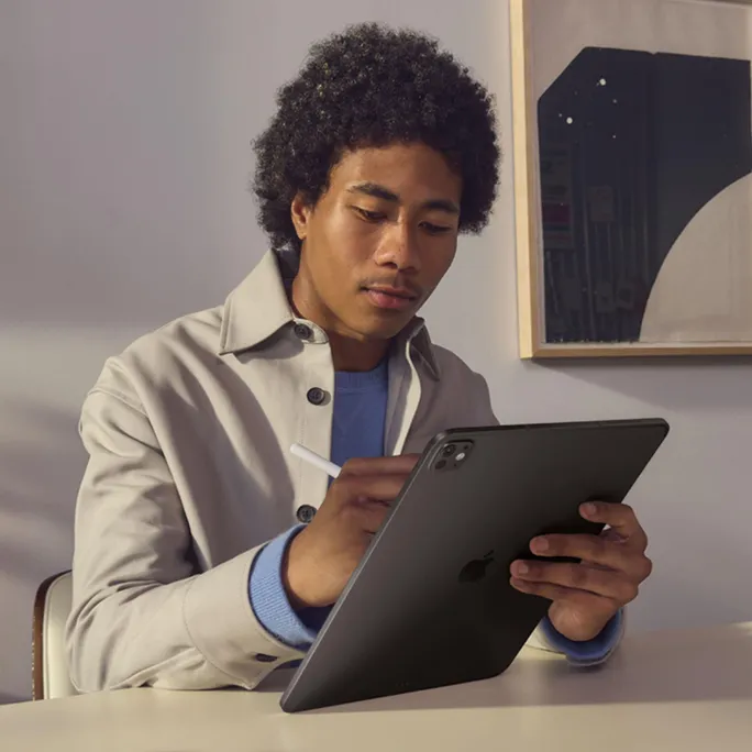 Apple iPad Pro 11" 2025 Wi-Fi 2TB Silber MDWV4TY/A - Image 5